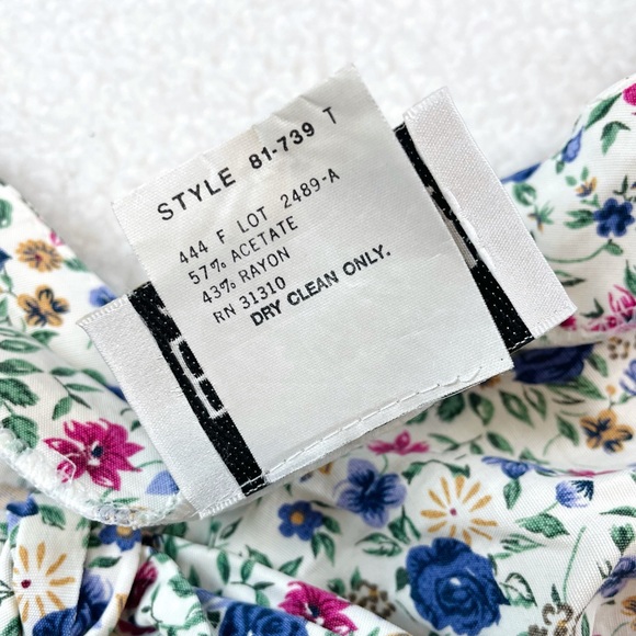 (VTG) BYER TOO! CALIFORNIA • 90s Floral Front-Tie Sleeveless Mini Dress - Picture 12 of 13